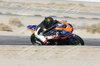 media/Nov-30-2025-TrackXperience (Sun) [[c0061d280f]]/2-Level 2/Session 4 (Turn 12 Inside)/